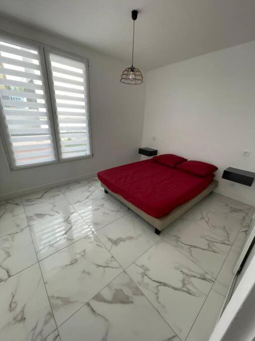 Appartement 2 Pieces, Salon Et Chambre, 44M2 Refait A Neuf Клиши Екстериор снимка